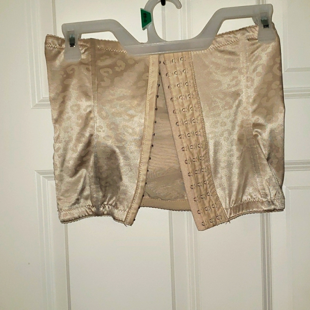 Nude waist trainer / corset